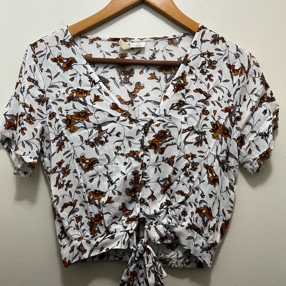 Sky and Sparrow Floral Shirt
